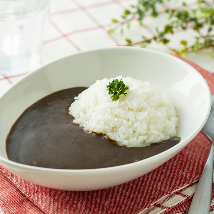 チロルチョコとけこむカレー